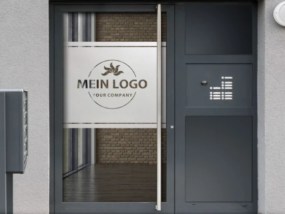 Eigenes Logo als Sichtschutzfolie mit zwei Streifen auf Eingangstür