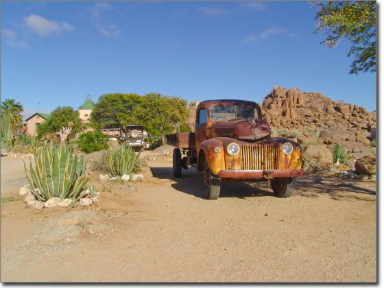 Preview: Glasbild Autowrack in Mexiko