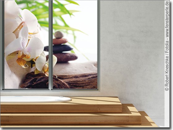 Fensterbild mit weißer Orchidee
