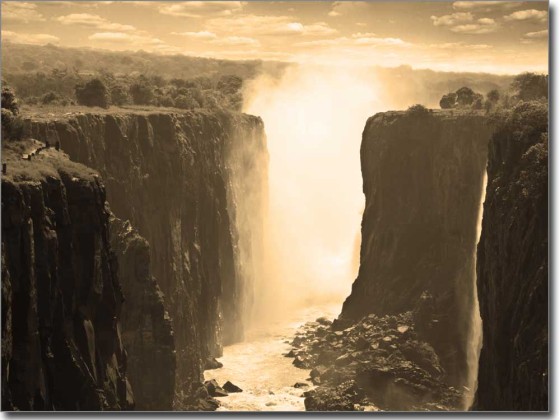 Preview: Foliendruck Tosender Wasserfall