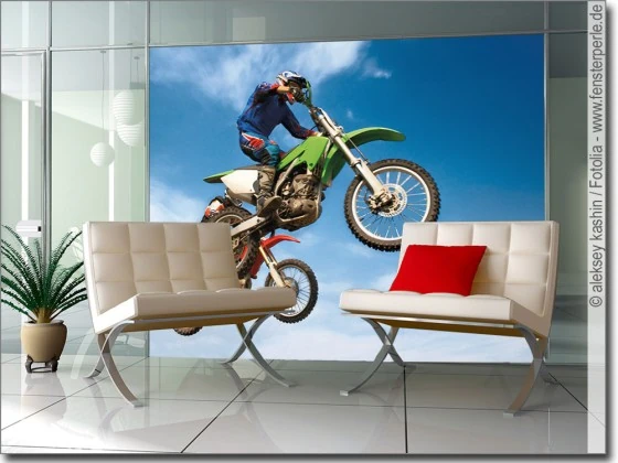 Glasdruck mit Motocross als Sichtschutz
