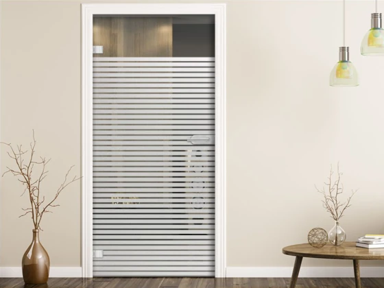 Milchglasfolie Streifen 3/1 cm auf Zimmertür