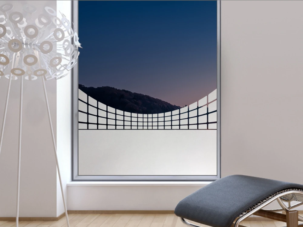 Milchglasfolie als Sichtschutz mit Form aus Quadraten