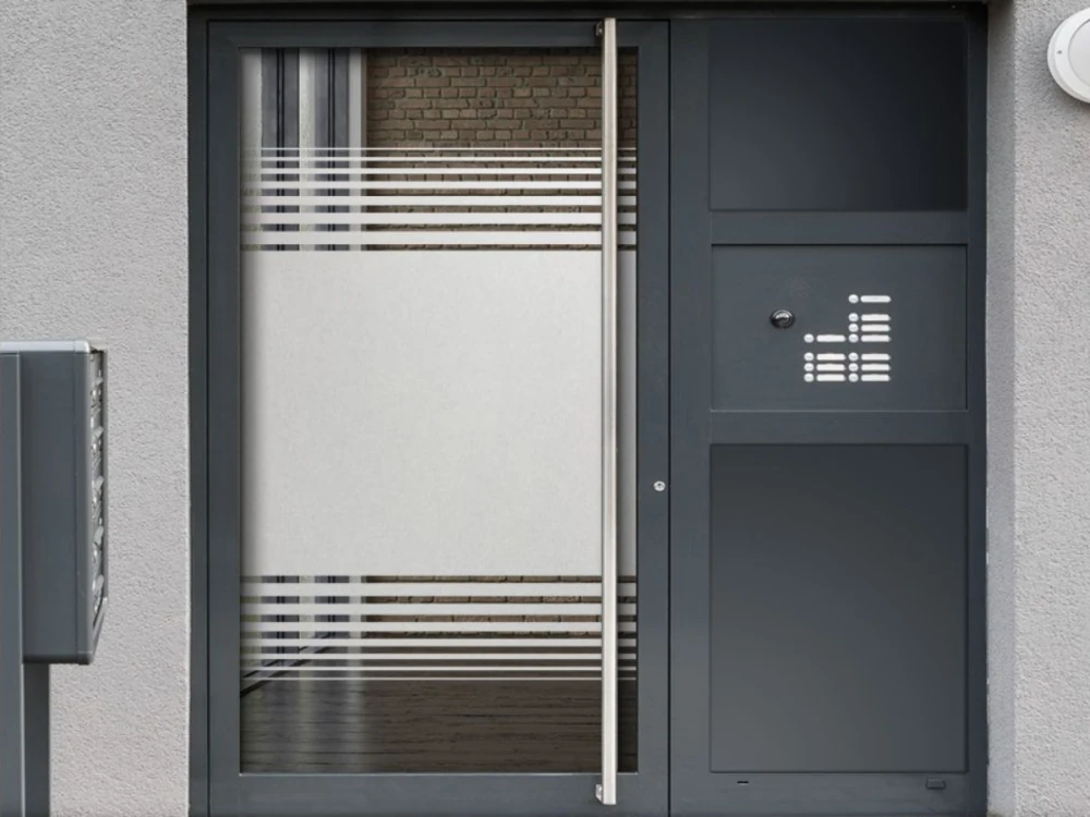 Milchglasfolie Gestreift 28/2 auf Eingangstür