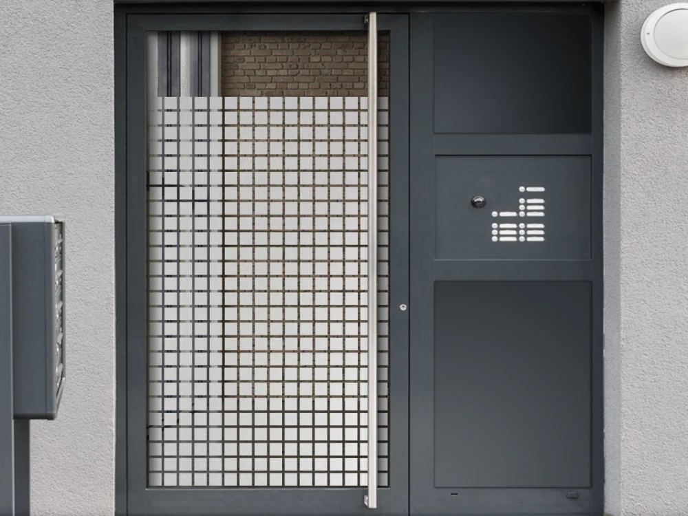 Milchglasfolie Kacheln auf Eingangstür