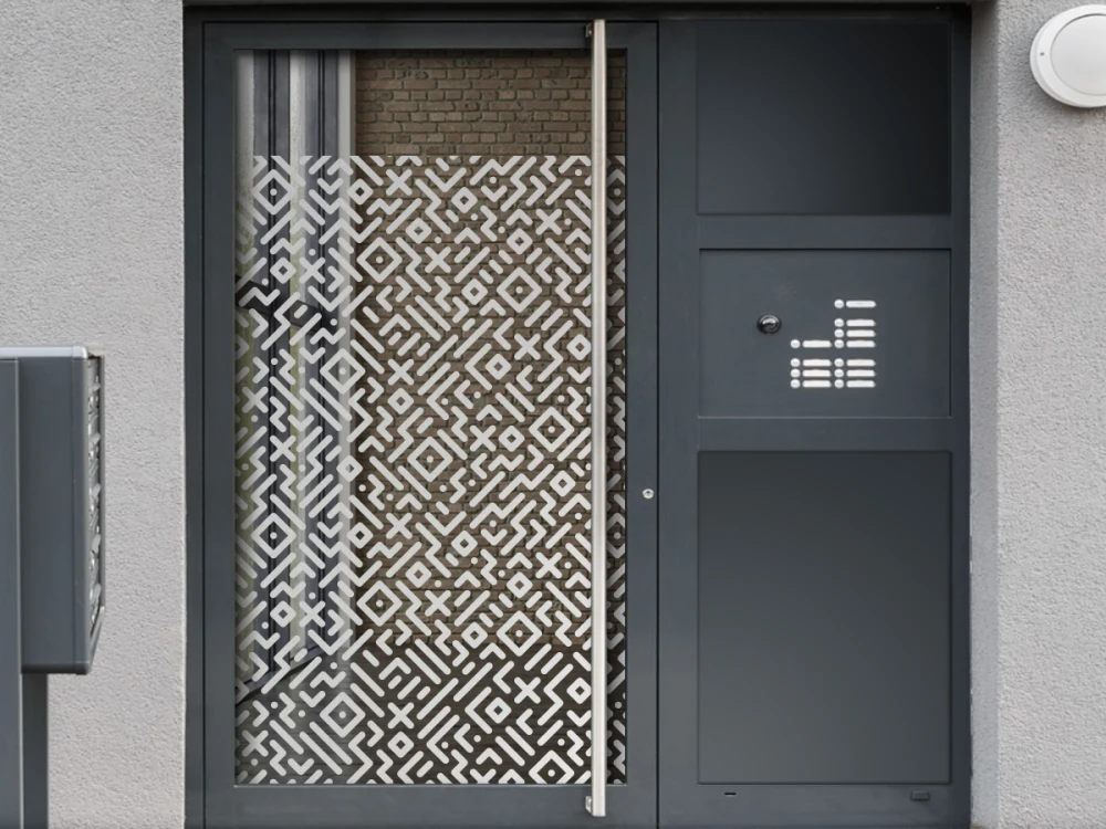 Sichtschutzfolie Gewerbe Pixelmuster auf Eingangstür