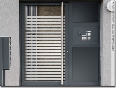 Durchlaufschutz für Glasflächen in gewerblichen Räume