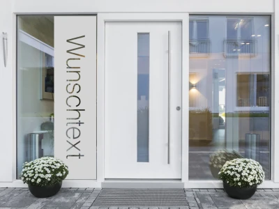 Sichtschutzfolie mit Wunschtext Haustür